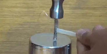 coups de marteau sur un piézo